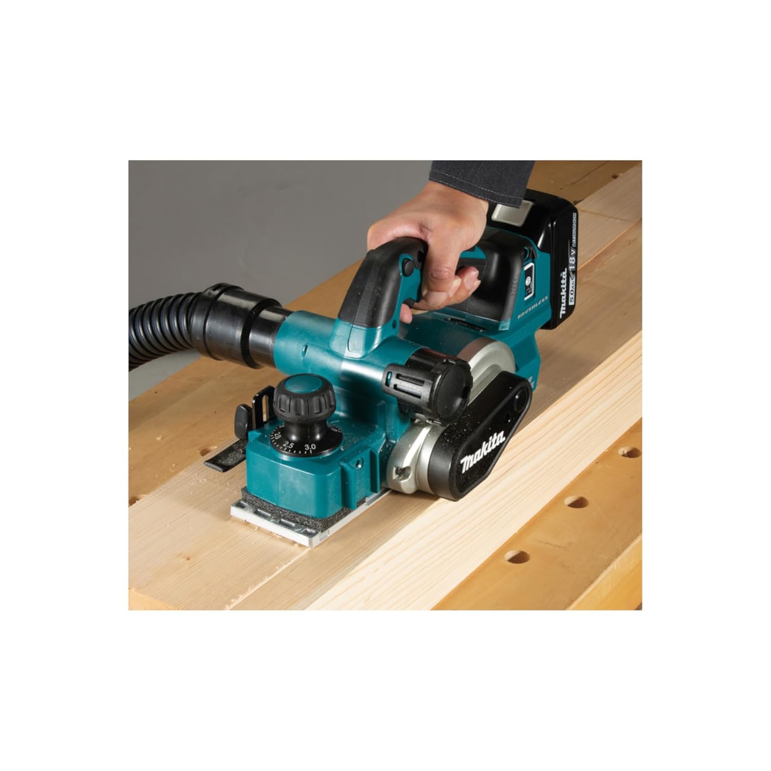 Makita DKP181Z 18V Li-ion LXT Brushless 82mm Planer - Batteries and Charger Not Included